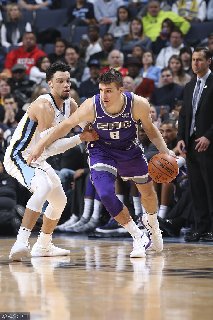 爱游戏官方入口-关键时刻萨克拉门托国王调整名单以备CBA常规赛;止住颓势环节打磨;态度坚定;轮换策略成焦点的简单介绍