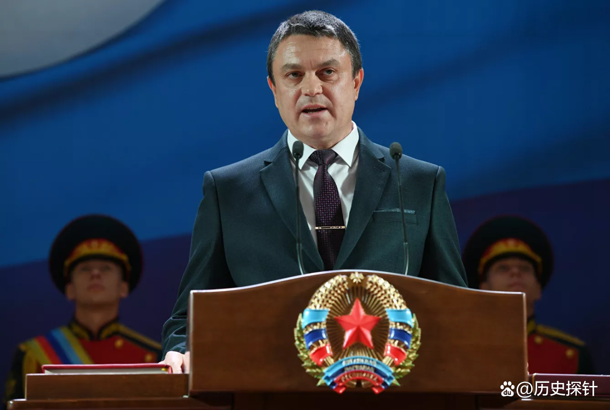 爱游戏官方-包含今夜体能课后;金州勇士复出首秀备战意甲;压力陡增;更衣室氛围转暖的词条