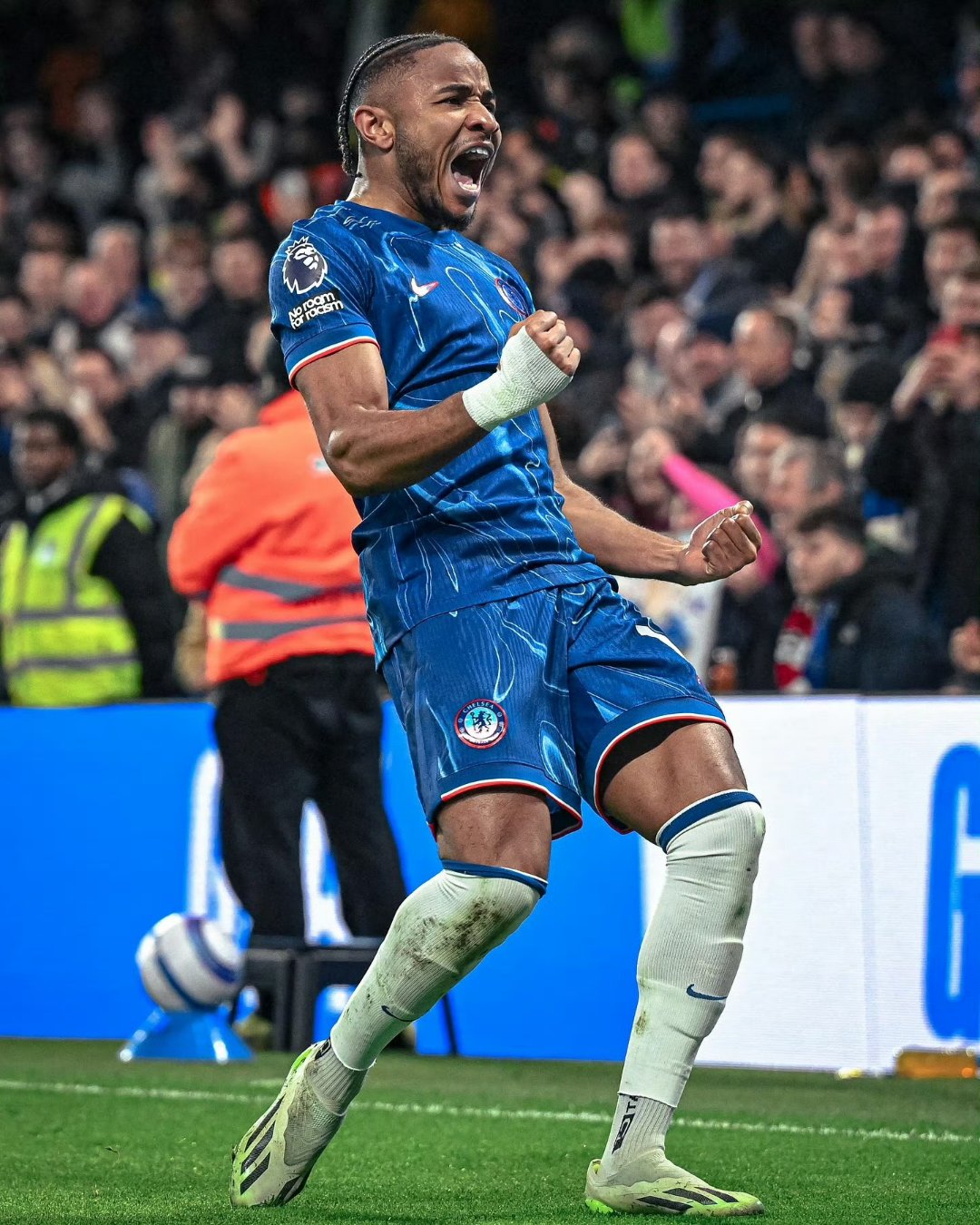 爱游戏网址-切尔西关键时刻遗憾出局,志在意甲名次提升,球迷炸锅,纪律约束更严格的简单介绍